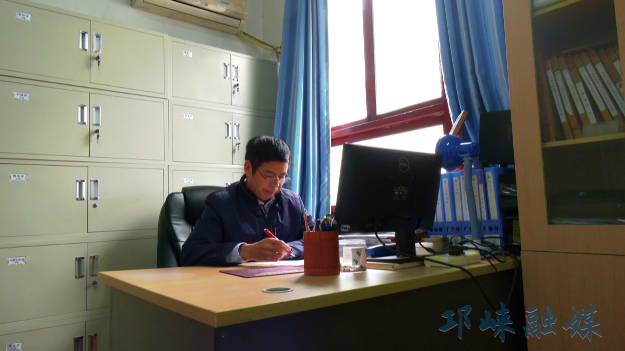 “甜蜜产业”助推邛崃乡村振兴