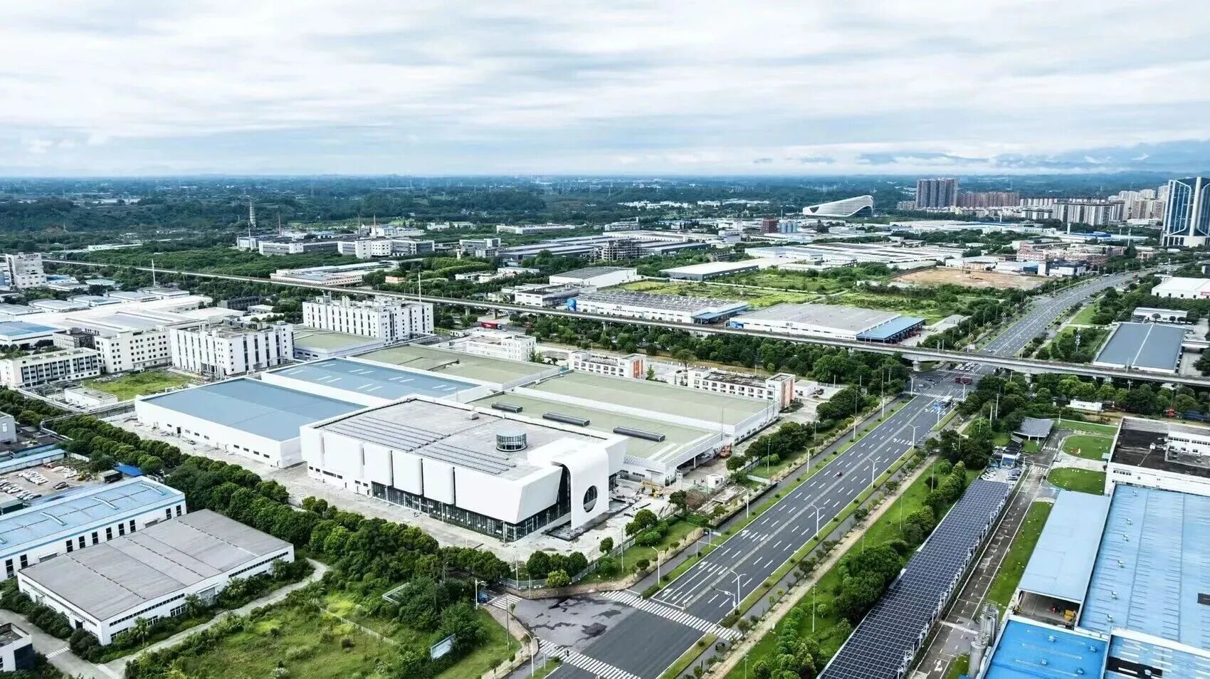 电力“问诊”进园区 国网邛崃市供电公司为新材料企业减负扩产