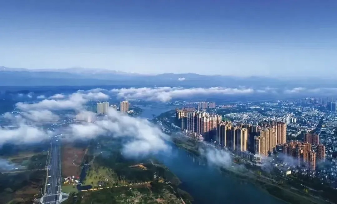 解码产业兴邛：一座城市与40余所高校的“双向奔赴”，一场撬动科创资源的“揭榜挂帅”