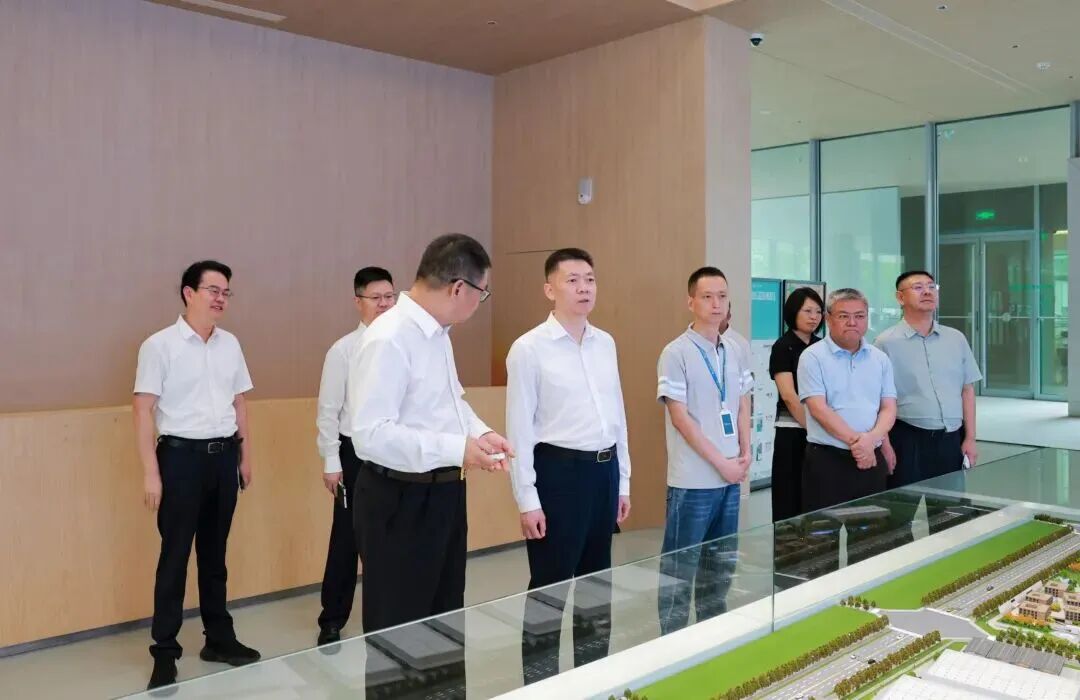 陈书平前往邛崃市宣讲省委全会精神 调研经济社会发展情况并开展“七一”走访慰问